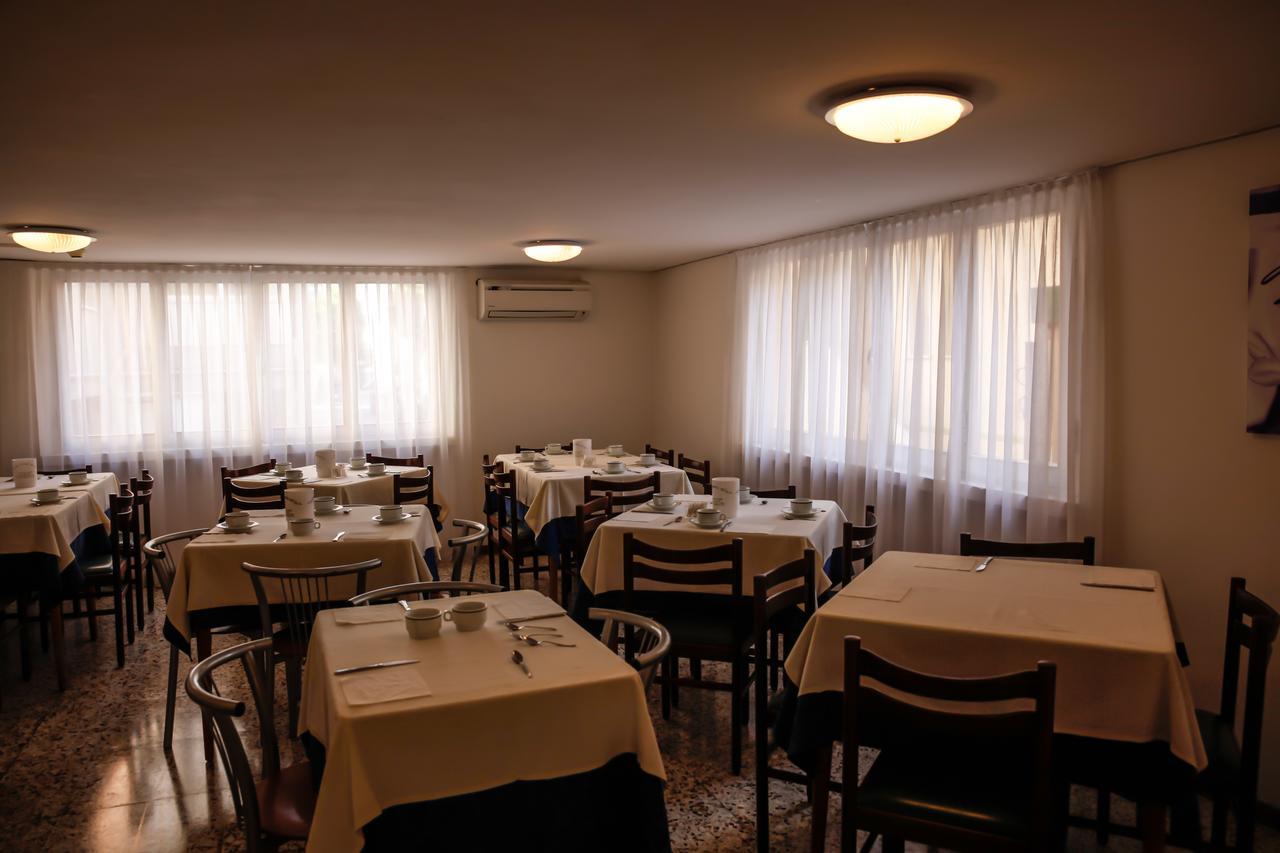 Hotel Venus Ρίμινι Εξωτερικό φωτογραφία